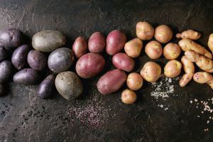 farbenfrohe Kartoffeln