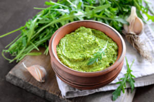 Kräuterpesto