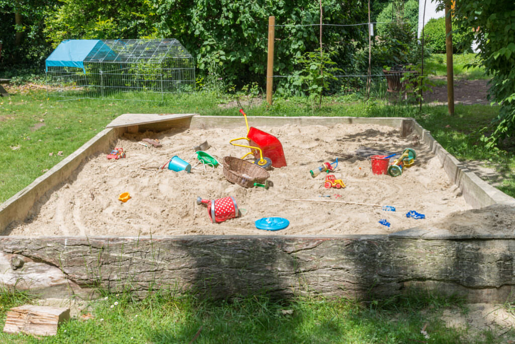 DIY: Sandkasten – der Sandkuchen ist gesichert