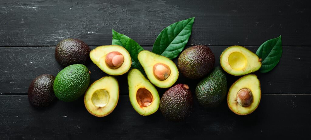 Avocado selbst ziehen – die exotische Pflanze fürs Wohnzimmer