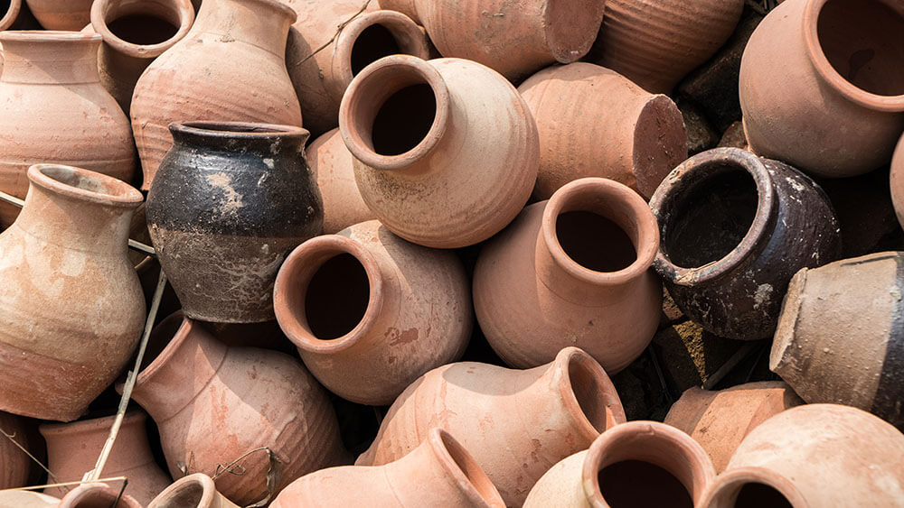 Ollas im Garten – Pflanzen clever bewässern