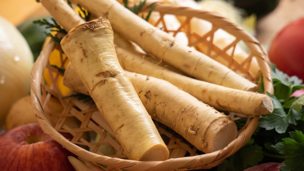Meerrettich im Korb
